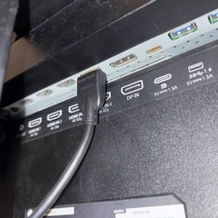 4Kモニター　42.5インチの画像