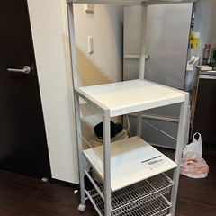 レンジラック コンセント付き 
キャスター付きの画像