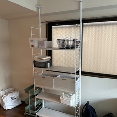 ニトリの突っ張り棚の画像