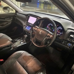 クラウンハイブリッド　アスリートGの画像