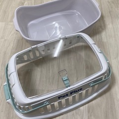 ペットキャリー、ペットクレートの画像