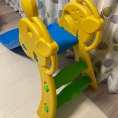 滑り台の画像