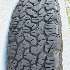 タイヤ　ホイール付き　グットリッジ215/70/16 デリカD5の画像