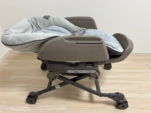 Combi コンビ ネムリラ オートスイング グレー