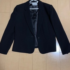 キズ・汚れなし！ クリーニング済◎【スーツ 3点セット 黒】の画像