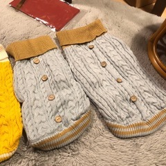 6-8kg程の愛犬セーターの画像