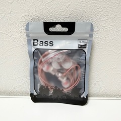 有線イヤホン マイク付き 3.5mm 高音質 重低音 カナル型 イヤーピース付き ピンクの画像