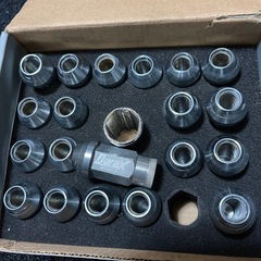 Durax レーシングナット 20個入り シルバーの画像