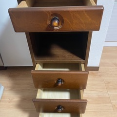 🉐木製スリムチェスト（4段）幅30cmの画像
