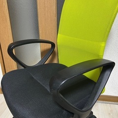 お話し中【2点セット✨】勉強机 ＋ デスクチェアの画像