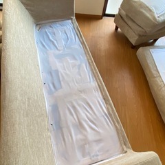 【12/6取引希望、12/7以降は相談】3人掛けソファ、オッドマン付きの画像