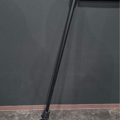 カーテンポール　ブラック　黒　突っ張り棒　つっぱり棒　 2m（幅：110-200cmブラック  黒の画像