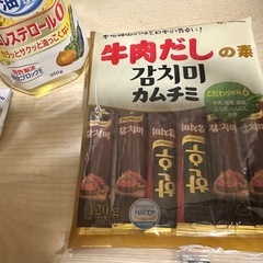 食品いろいろ　ツナ缶　キャノーラ油の画像