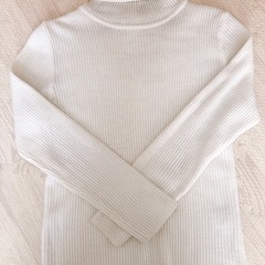 タートルネックセーター　白　レディースの画像