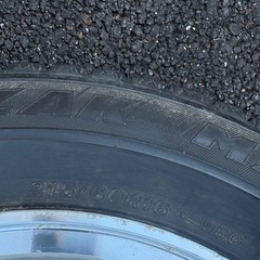 <期間限定出品・早い者勝ち>ブリジストン スタッドレスタイヤ 4本 215/60 R16 みぞあり溝ありの画像