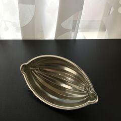 【TRADE MARK】アーモンド型 ライス型 メロン型 取手付き  昭和レトロの画像