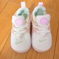 人気 ナイキ プレスト スニーカー ピンク ホワイト 14cm 完売 NIKEの画像