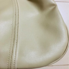 柔らかい生地のがま口バンドバックの画像