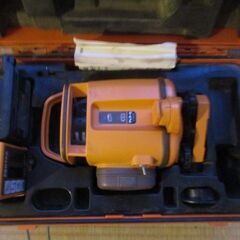 水平水準、レーザーレベル器の画像