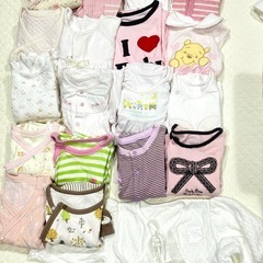 ベビー服　長袖　女の子　50〜&60 ２８枚＋帽子３枚　大量　まとめての画像