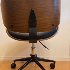 オシャレデスクチェアの画像