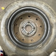 【鉄ホイール 2本セット】 PCD114.3 4穴 / 12インチ（タイヤ付きジャンク）の画像