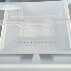 (送料無料) 2021年 極美品 150L 冷蔵庫 霜取り不用 強化ガラス製棚 大容量ドアポケット ⑤の画像