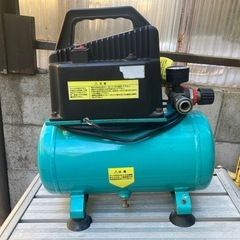 エアーコンプレッサー　小型　の画像