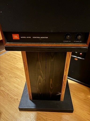スピーカースタンド　JBL4311 4312用