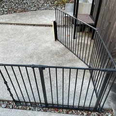 ベビーゲート　分割可能　扉付き　の画像