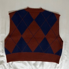 新品同様✨ アーガイル Vネック ニットベストの画像