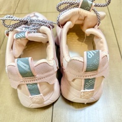 スニーカーの画像