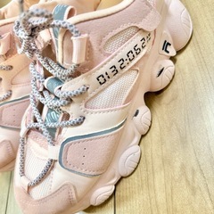 スニーカーの画像