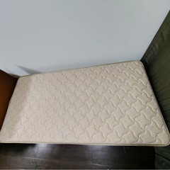 収納付きシングルベッドの画像