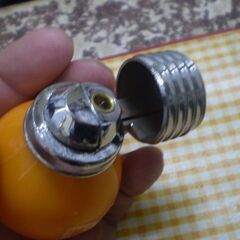 電球型　ガスライターの画像