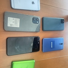 携帯電話5台wifi1台の画像