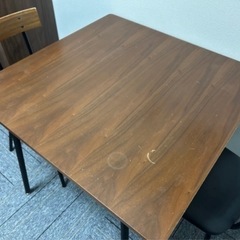 ダイニングテーブル、チェア3点セットの画像