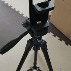 三脚とデジカメの画像