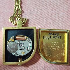 ネックレス時計の画像