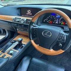LS460 バージョン C 三眼 後期 オートローン　検査R8.3 12.8万キロの画像