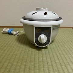 コーヒーメーカーと電気鍋の画像