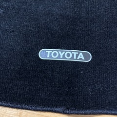 トヨタアクアNHP-10 ラゲージマット黒の画像