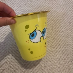 スポンジボブ　小さいゴミ箱の画像