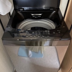 洗濯機と洗濯機ラック　アイリスオーヤマとニトリの画像