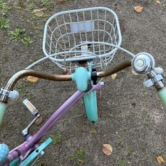 子供の自転車の画像