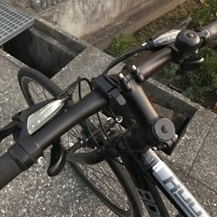 【配送可】700×28C クロスバイク ROOTSの画像