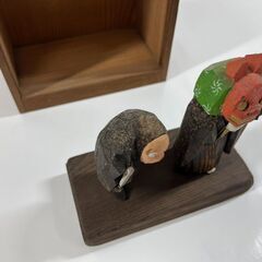 木製 一刀彫 木彫り 神楽 置物 共箱付 幅16cm×奥行8cm×高さ15cm の画像