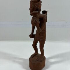 木彫り 木製 置物 バリ島 男性像 幅7cm×奥行8cm×高さ33cmの画像