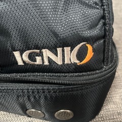 ゴルフバック、シューズ入れ付きの画像