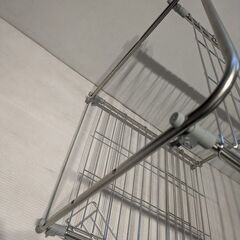 【配送出来ます】ニトリ シンク下ワイヤーラック 40~75cm（近くなら配送も可能です。宅配もお問合せ下さい）の画像